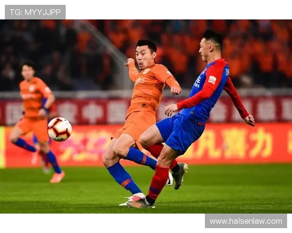 中超战火再燃足球之夜聚焦泰山压顶背后精彩对决全面解析盛况呈现